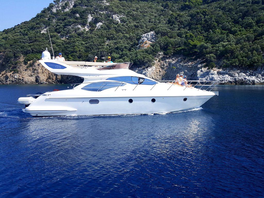 Explore Halkidiki - Rent a yacht